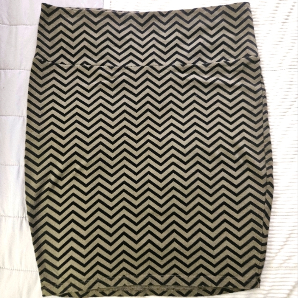 Torrid Chevron Patterned Skirt - Black and Army Green